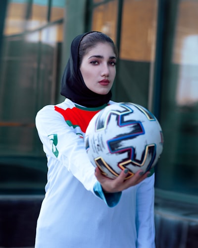 ملخص نصف نهائي دوري أبطال أوروبا 2022مواجهات أسطورية ومفاجآت مذهلة